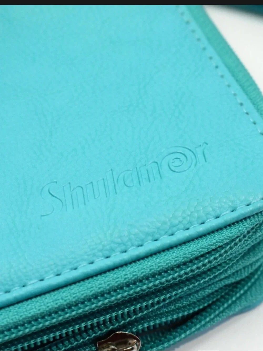 “NWOT” SHULANER-PENCIL CASE ORGANIZER WITH ZIPPER TEAL LEATHER 125 SLOTS-LARGE.